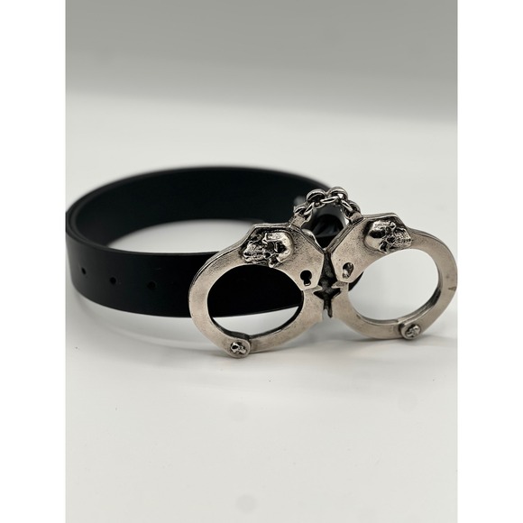 Hot‎ Topic Skull Handcuff Belt Genuine Leather Silver Buckle Goth Punk 36 - Picture 1 of 5